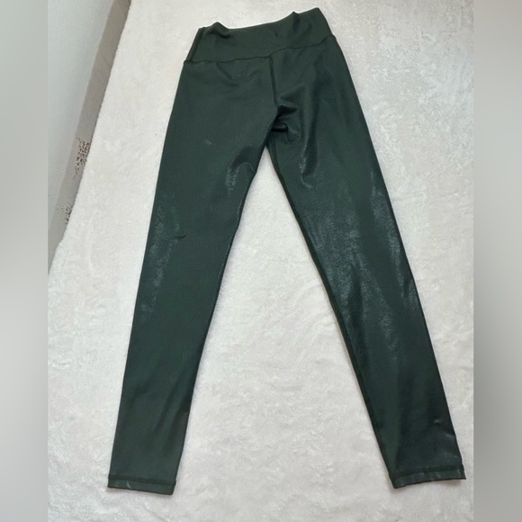 Aerie Offline Shimmering Deep Green Leggings - Picture 6 of 7